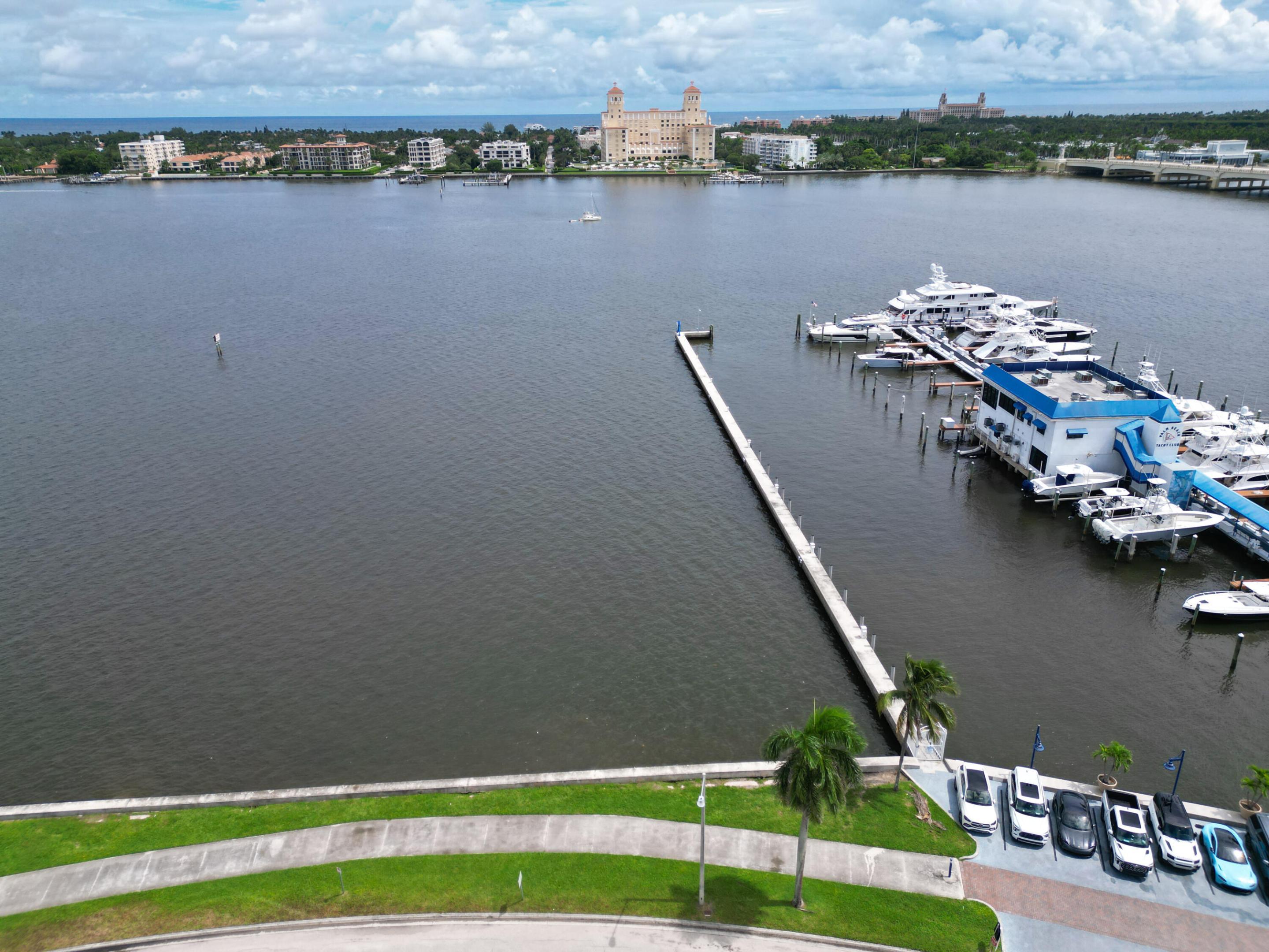 Image 2: Yacht Club Towers