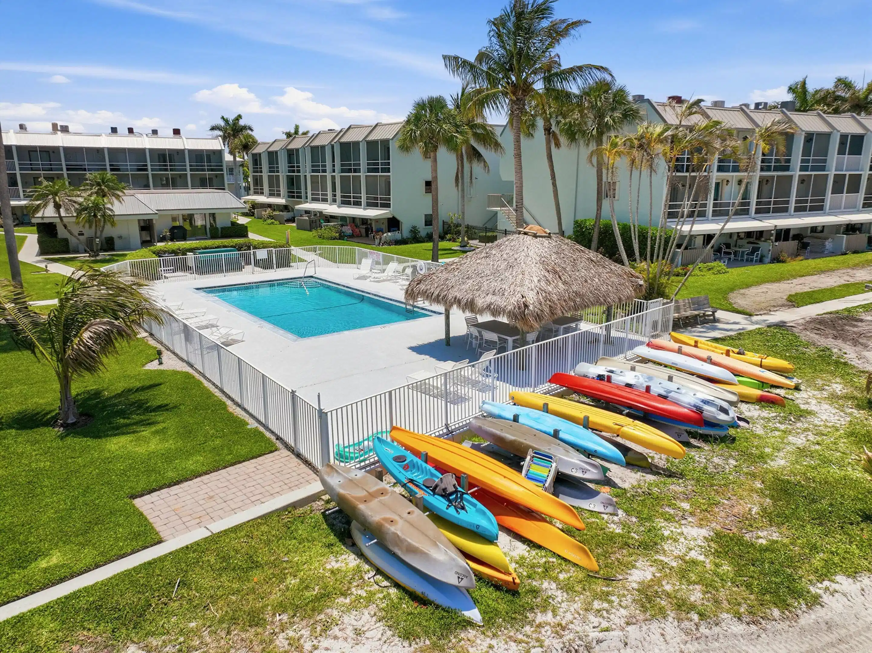 Image 1: Captivating Community ~ La Entrada Del Mar on Hutc
