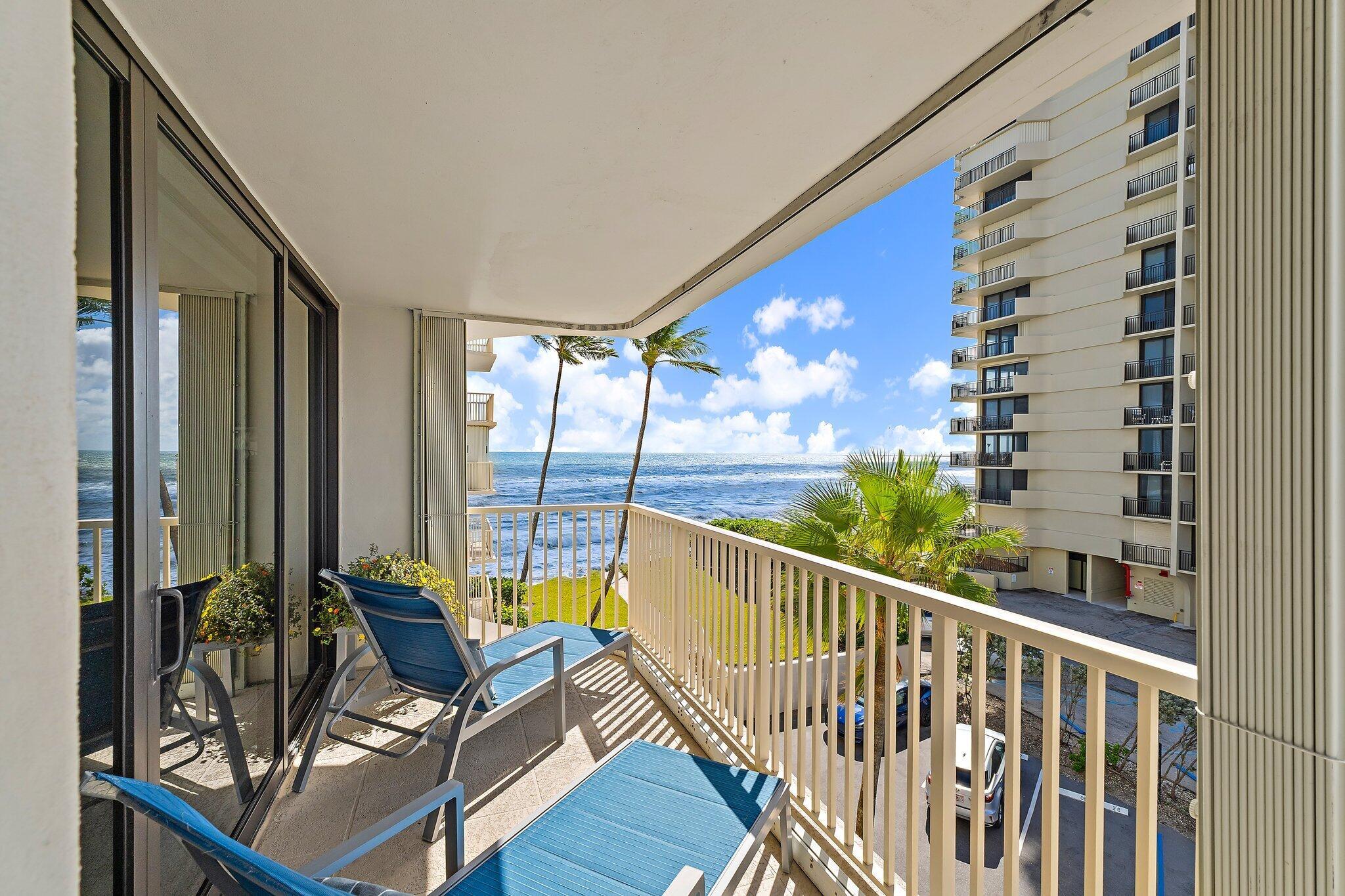Image 3: Balcony