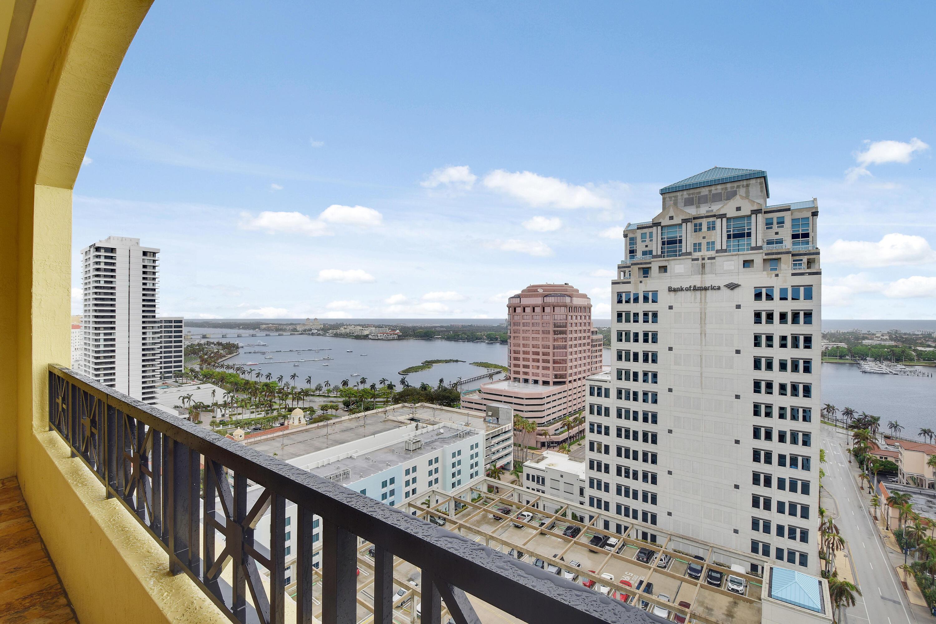 Image 1: OneCityPlaza_07