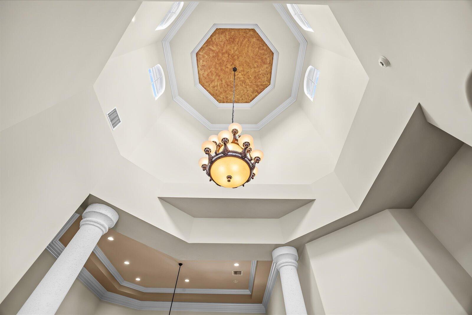 Image 4: Dramatic Foyer ceiling detail