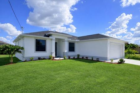 211 NW 25th Avenue