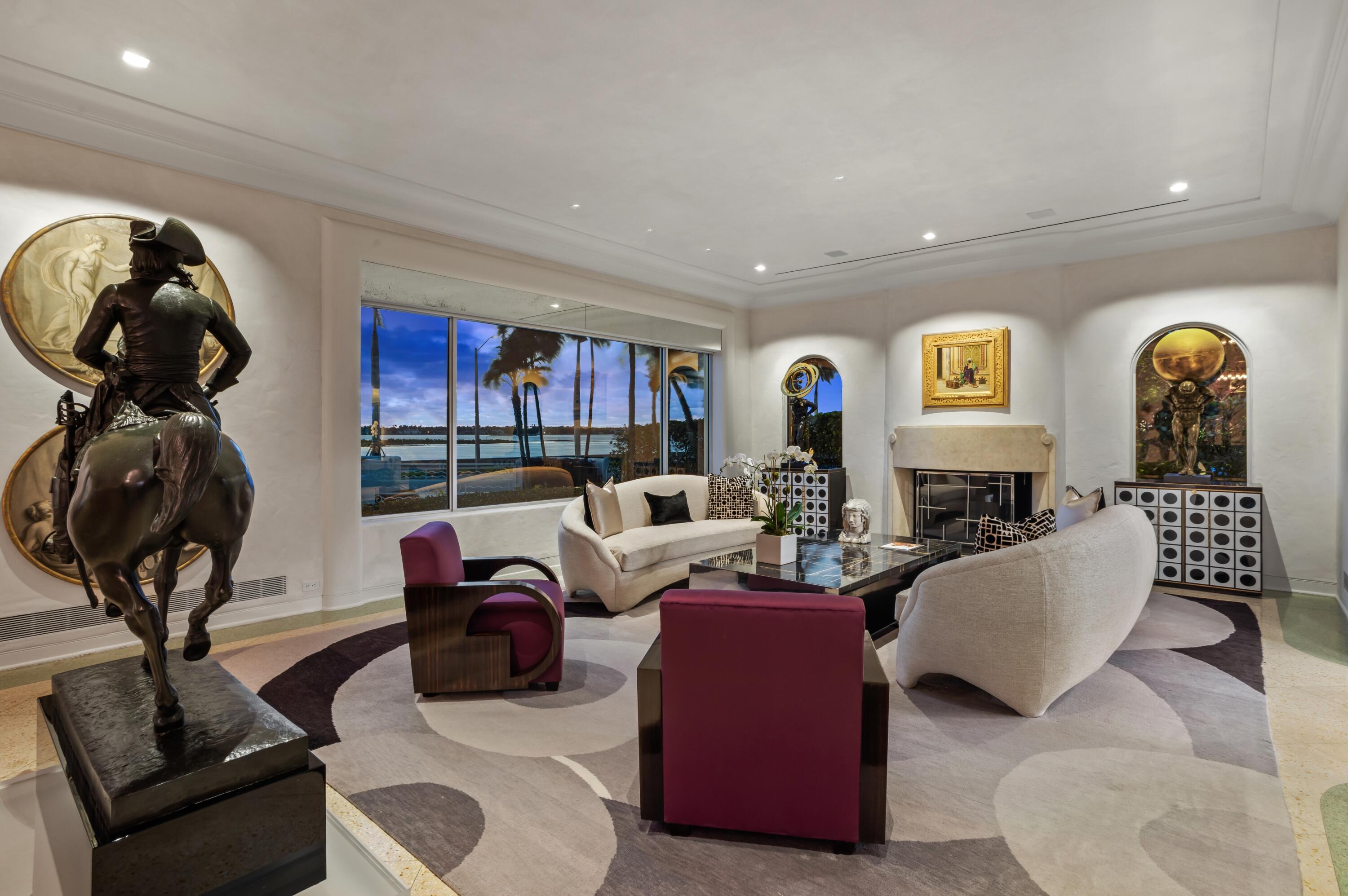 Image 3: mls_LIVING_ROOM_SUNRISE