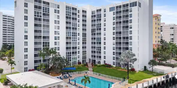 1391 S Ocean Boulevard