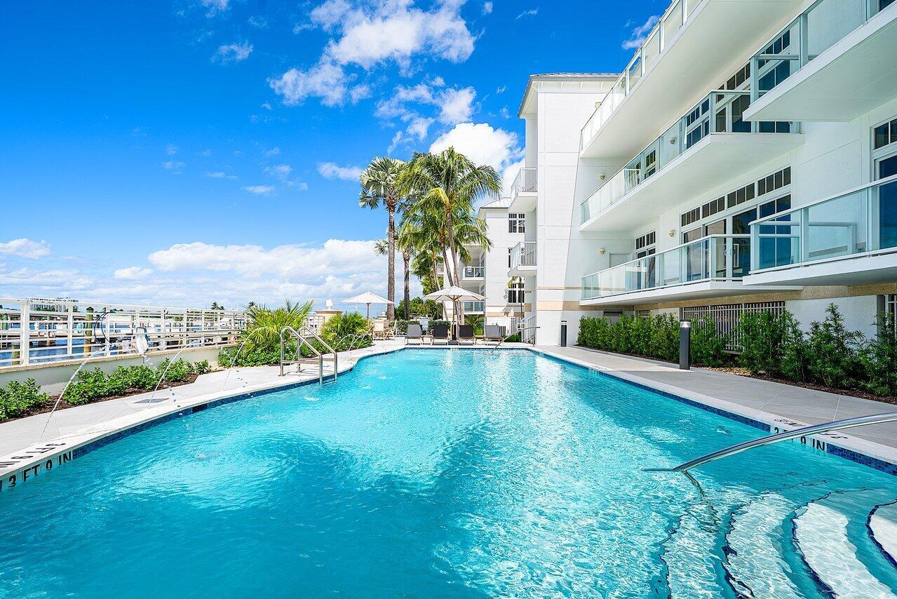 Image 2: 011-184LakeDrive-PalmBeachShores-FL-3340