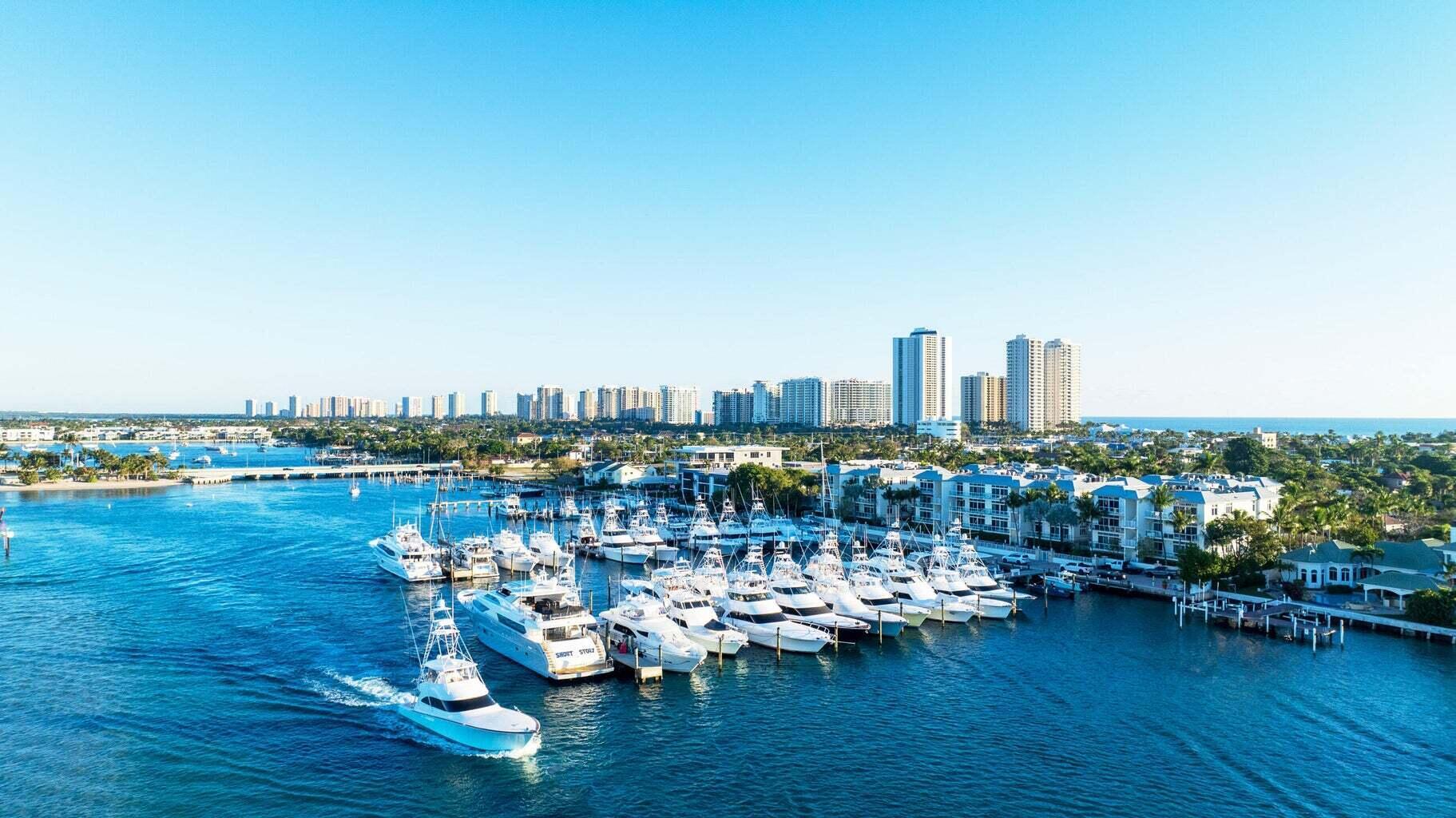 Image 4: havn-marina-palm-beach-shores