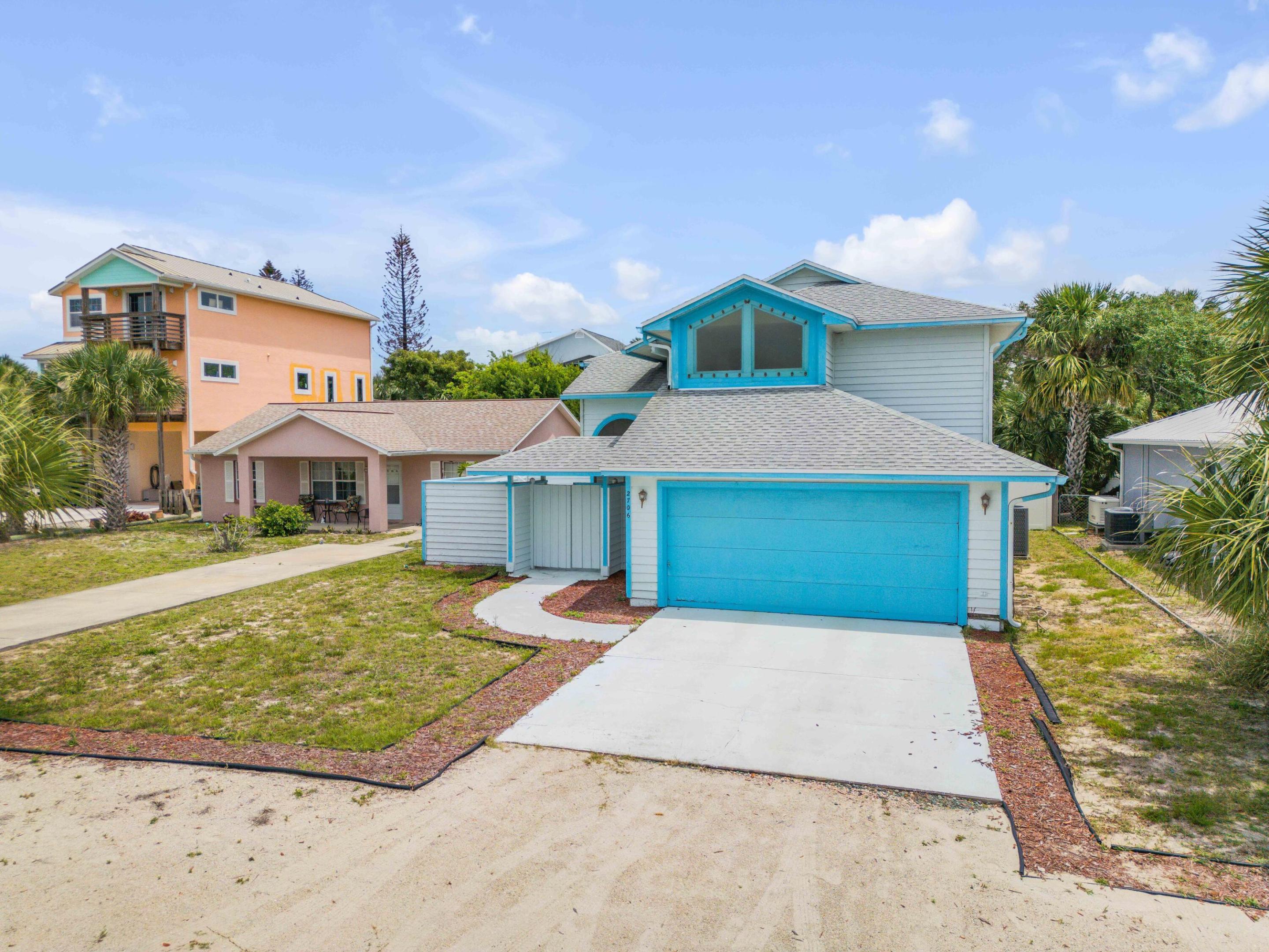 Image 4: Front of the home