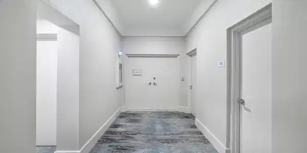Image 2: 001-300Southeast5thAvenue-1030-BocaRaton