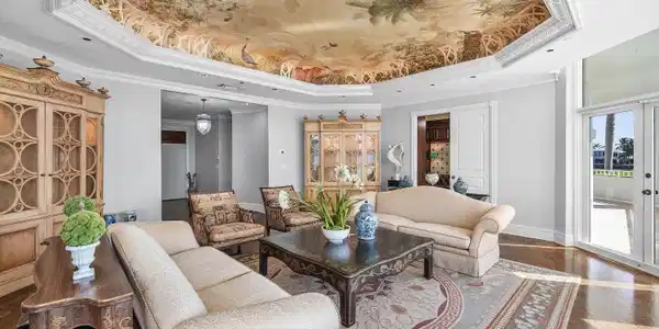 Image 4: 006-300Southeast5thAvenue-1030-BocaRaton
