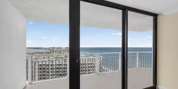 Image 2: Virtually unfurnished