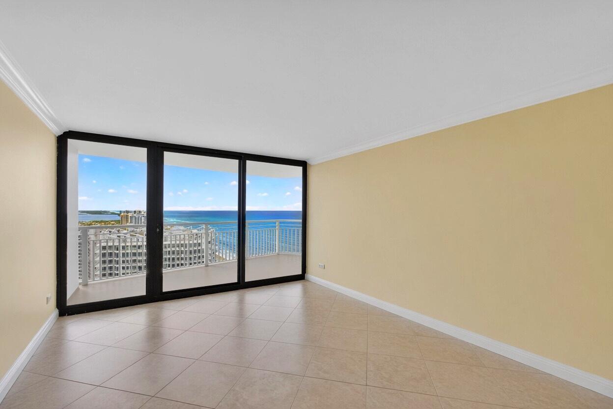 Image 3: Virtually unfurnished