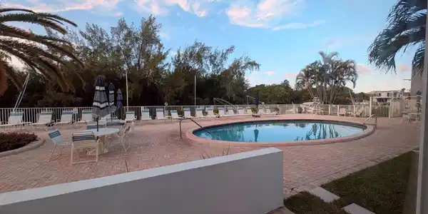 2860 NE 14th Street Causeway