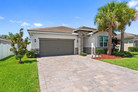 2355 SW Strawberry Terrace
