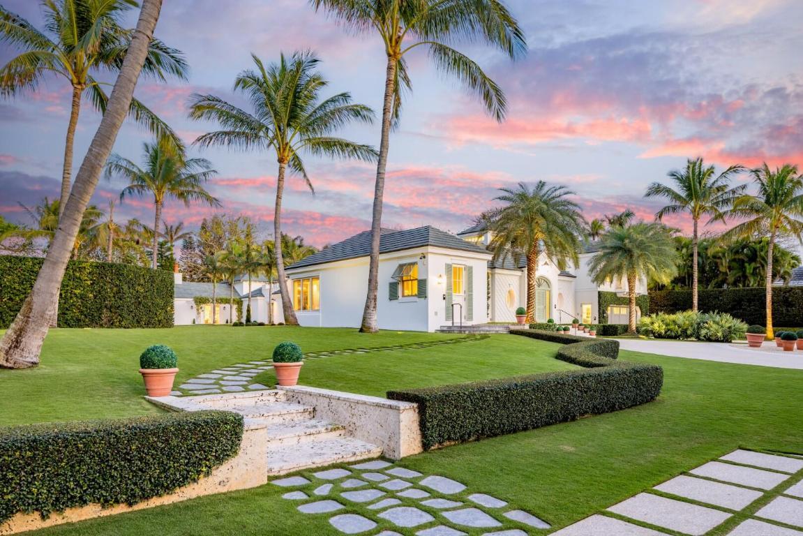 Image 3: Sunset Front Exterior