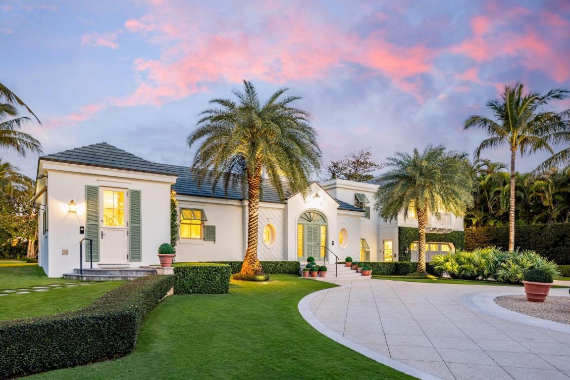 Image 4: Sunset Front Exterior