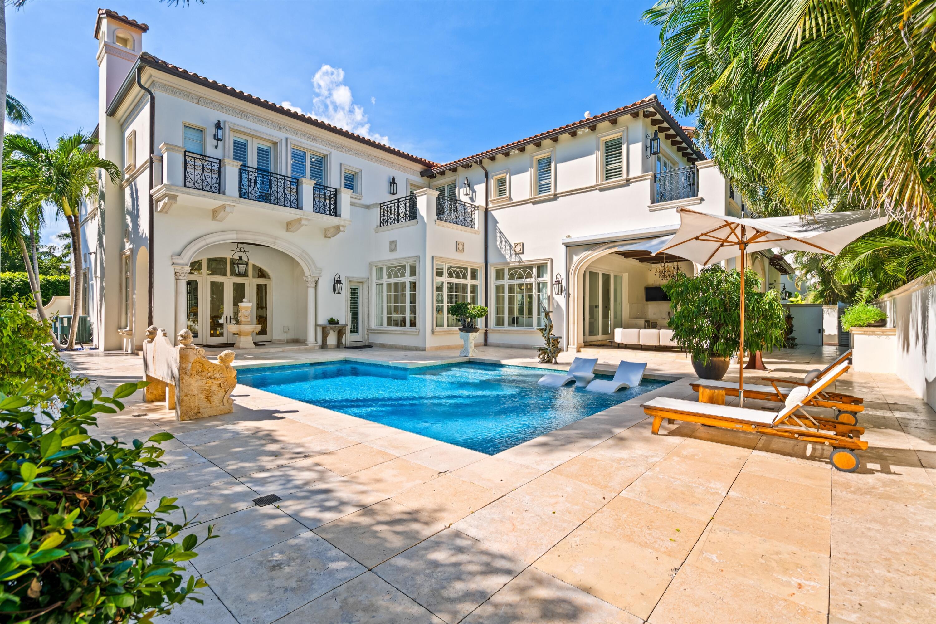 Image 3: POOL_TO_REAR_DT