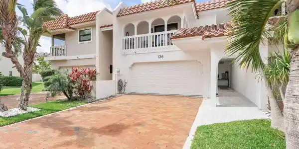 126 Harbor Circle