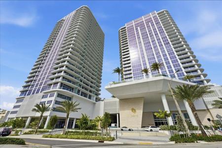 153 N Seabreeze Boulevard N