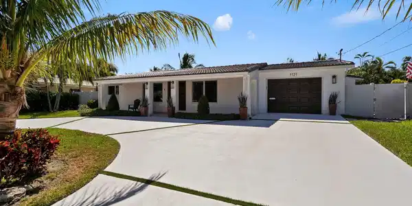1121 SE 14th Ter