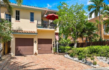 1423 Bayview Dr