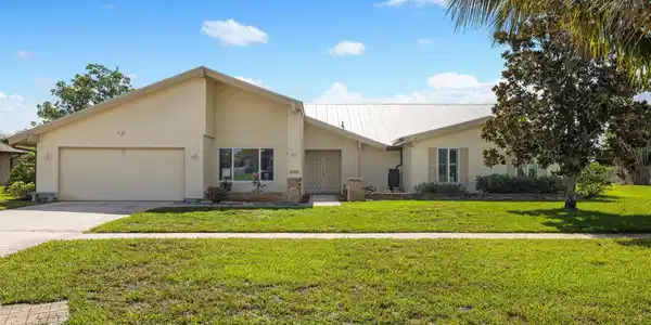 2465 SE Gowin Drive