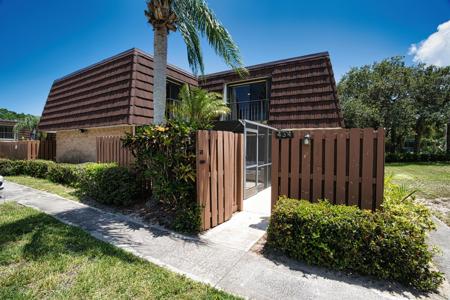 5893 SE Riverboat Drive