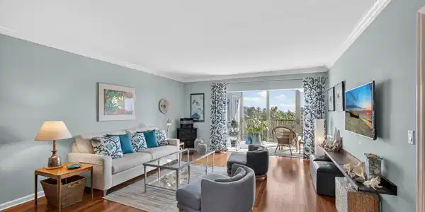 300 N Highway A1a