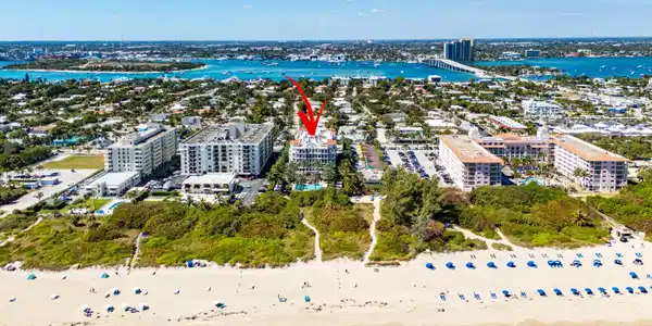 Image 3: 055-155SouthOceanAvenue-303-PalmBeachSho