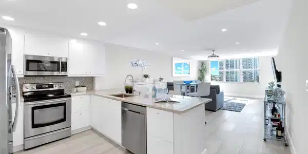 3015 N Ocean Blvd