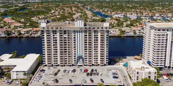 1600 S Ocean Dr