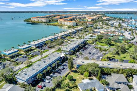 1176 Bayshore Drive