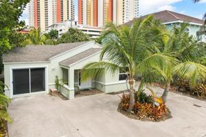 320 E 25th Street