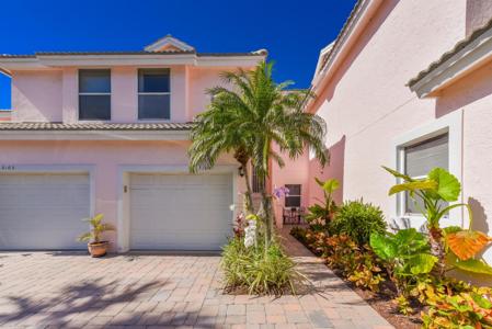 3104 Fairway Drive N