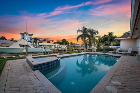 925 Dolphin Drive