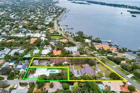 7621 S Flagler Drive
