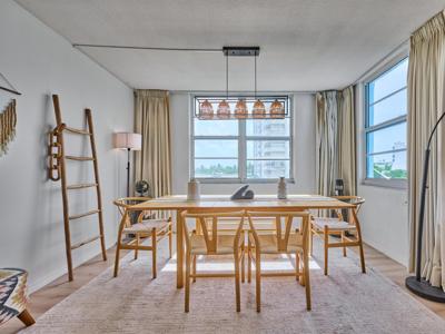 301 N Ocean Boulevard