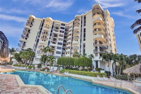 1361 S Ocean Blvd