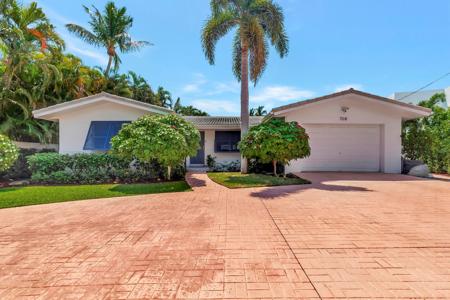 708 SE 9th Street