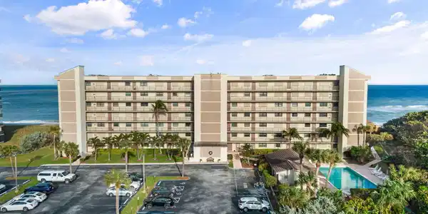 10310 S Ocean Drive