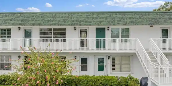 2800 Indian River Boulevard