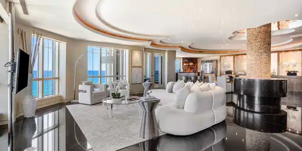 Image 2: Living Room