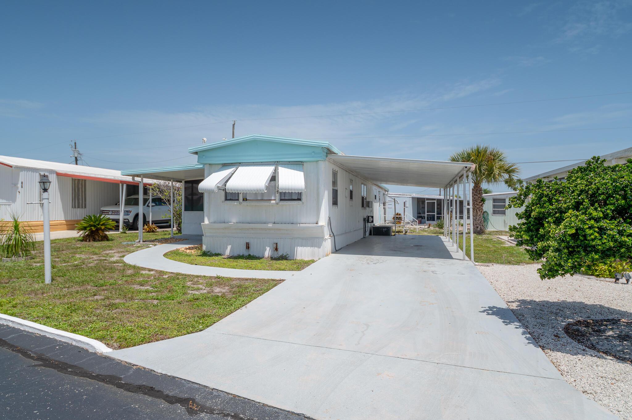 Image 2: Front View of Property