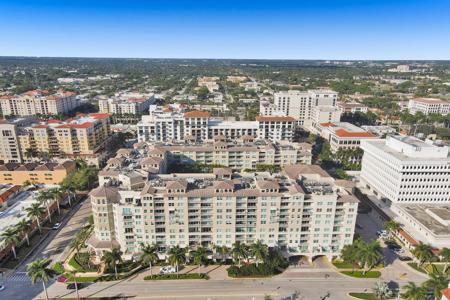 99 SE Mizner Boulevard