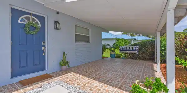 3216 SW Areca Drive