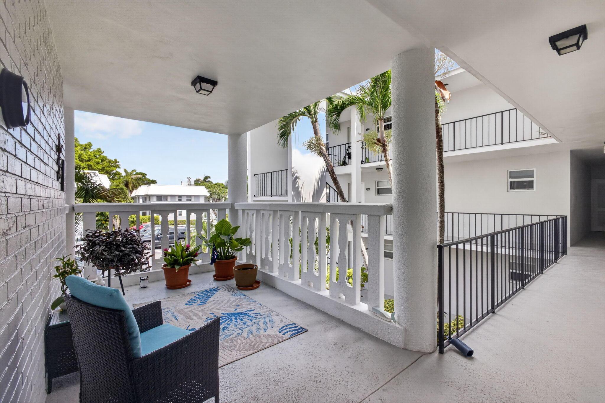 Image 2: 4-web-or-mls-5D1A8425