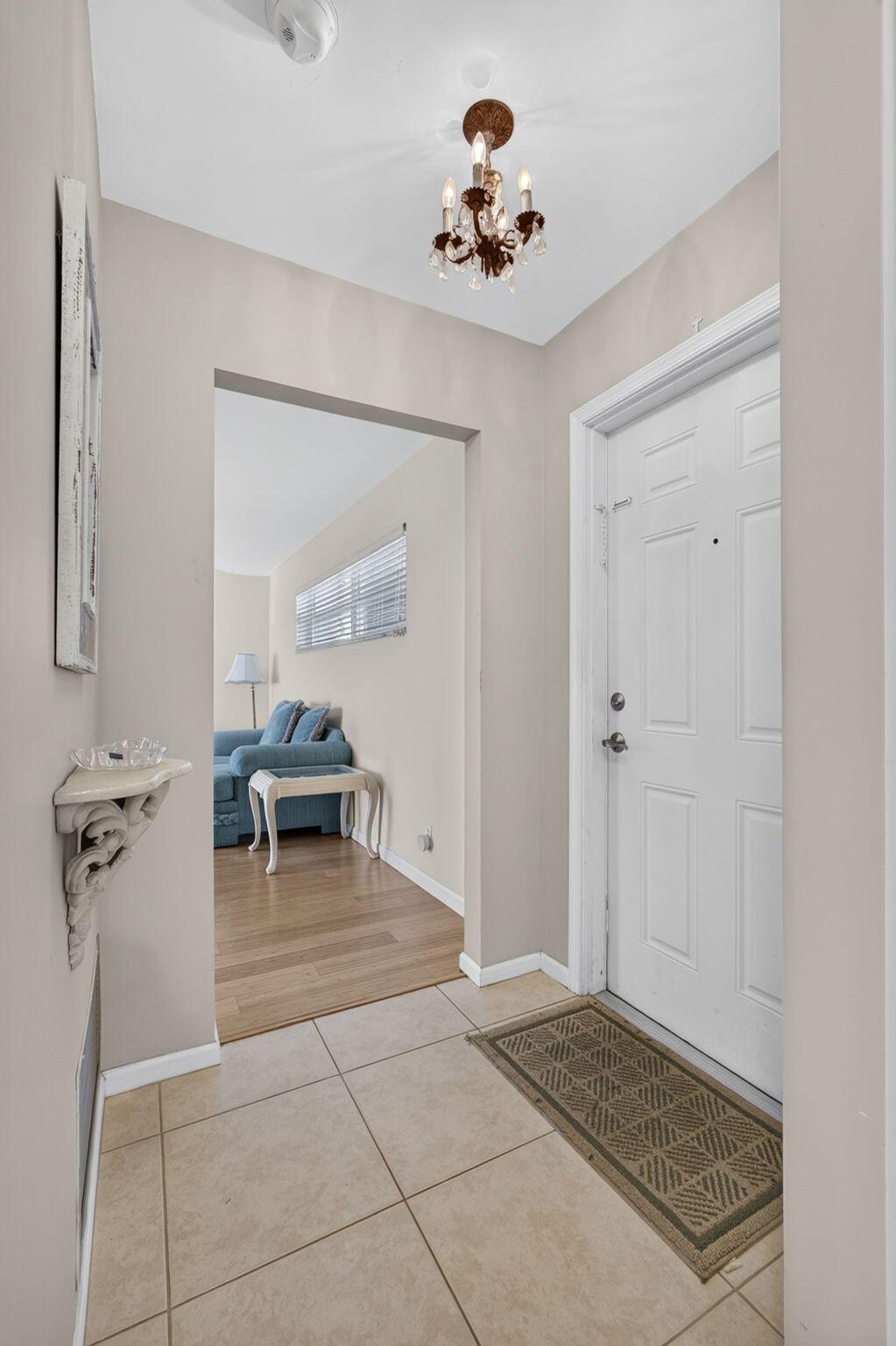 Image 4: 8-web-or-mls-5D1A8277