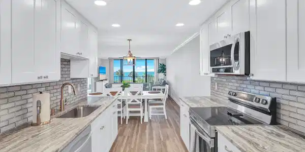 5055 N Highway A1a