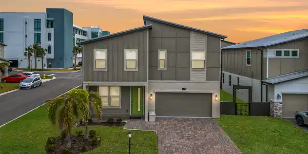 475 Strand Drive