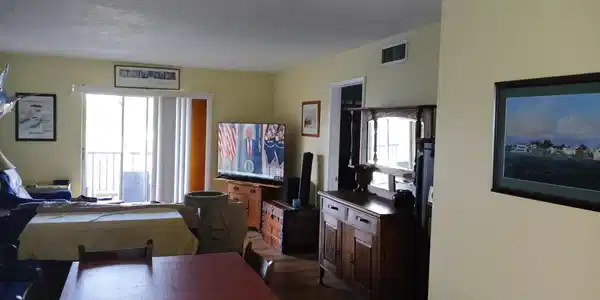 Image 3: Image 02