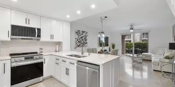 Image 3: 3596 S Ocean Blvd u102_003